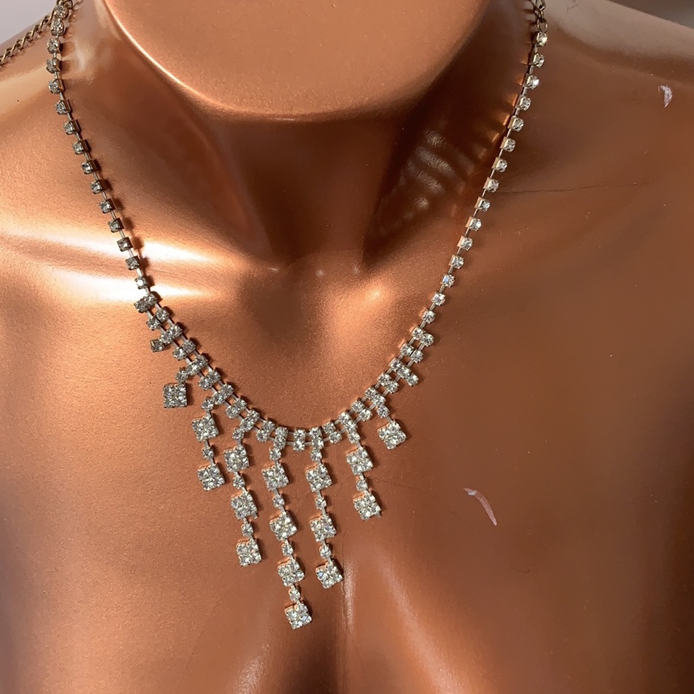 💍 Fashion Jowel (earrings and necklace)